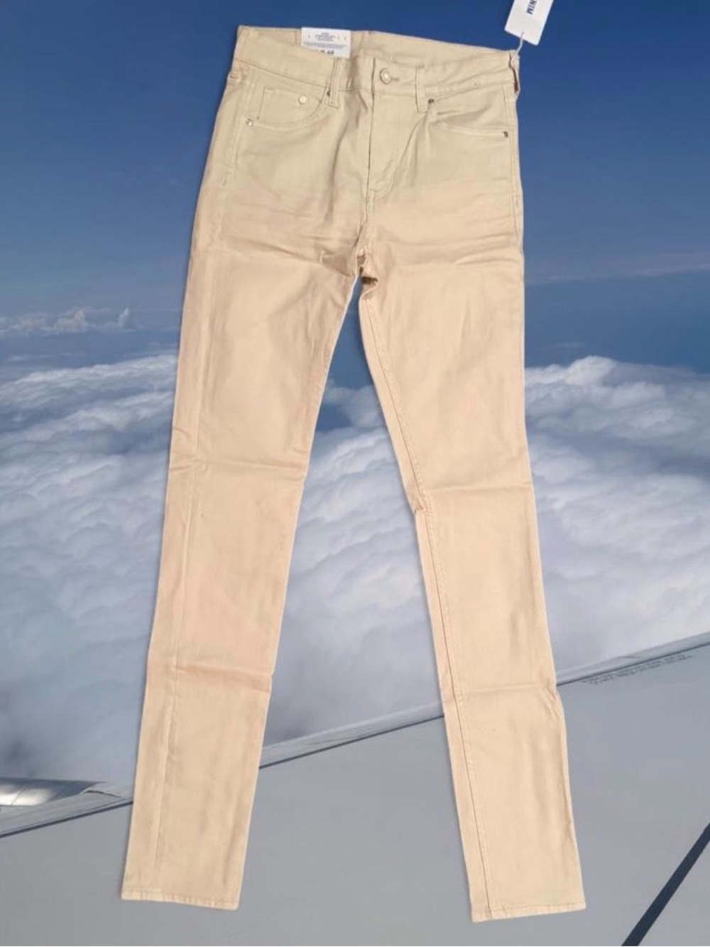 Women’s Stretch Skinny Beige Jeans - Size 28 NWT